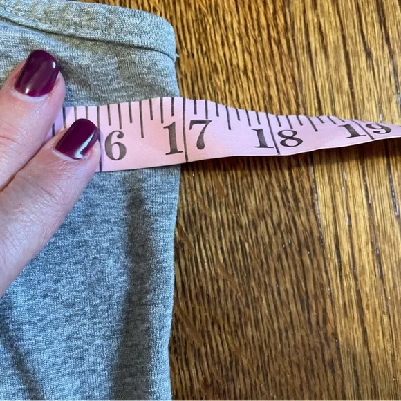 Nike Dri Fit Gray Razorback Tank Size Medium - Picture 5 of 6